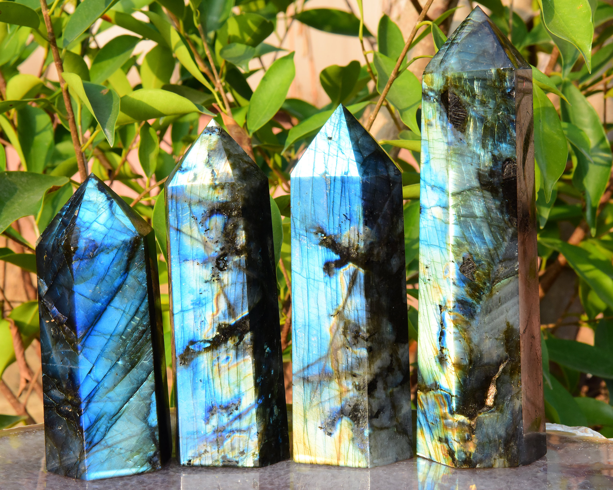 Aaaa 4"~8“ Large Labradorite Crystal Tower,natural Blue&rainbow Labradorite Tower,crystal Tower,labradorite Big Tower,approx 0.8~2 Lbs. Aaaa 4"~8“ Large Labradorite Crystal Tower,natural Blue&rainbow Labradorite Tower,crystal Tower,labradorite Big Tower,approx 0.8~2 Lbs.