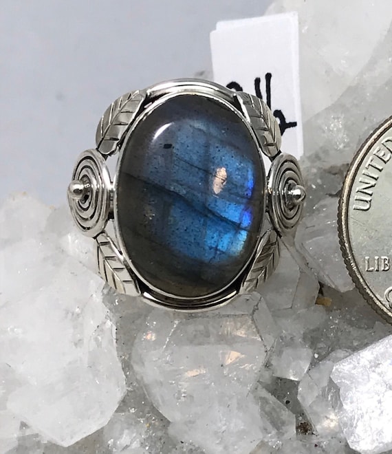 Beautiful Labradorite Ring, Size 7 1/2