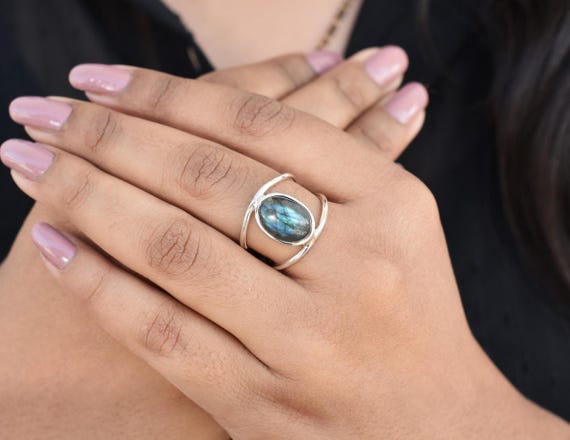 Dainty Labradorite Ring, 925 Sterling Silver Ring, Mothers Day Gifts, Natural Stone Ring, Oval Gemstone, Tension Ring, Engagement Ring