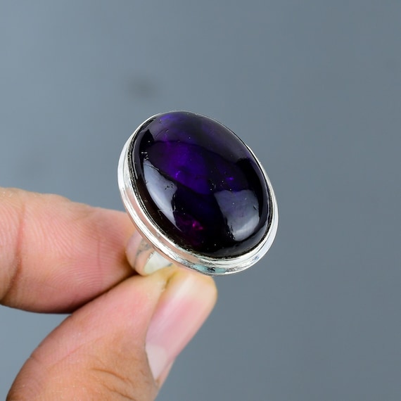 Handmade Purple Fire Labradorite Ring: Adjustable 925 Sterling Silver Handmade Purple Fire Labradorite Ring: Adjustable 925 Sterling Silver