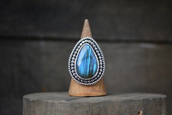 Labradorite Statement Ring,size 7.25,labradorite Ring,labradorite,bold Labradorite Ring,925 Sterling Silver,blue Labradorite,bold
