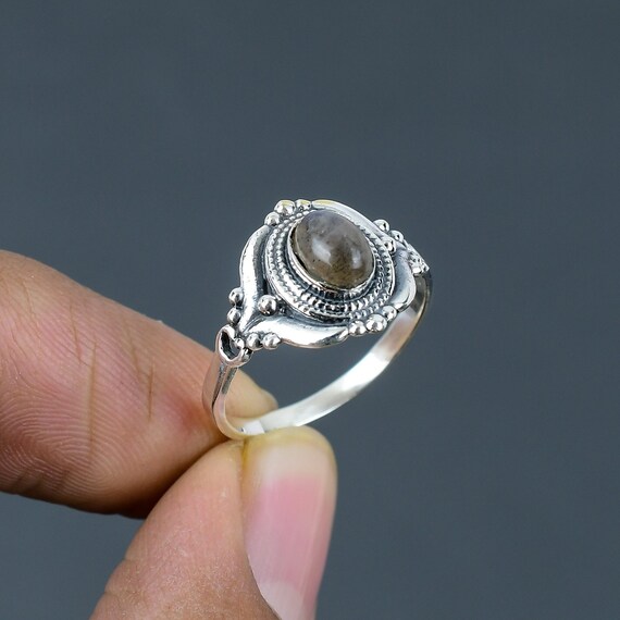 Labradorite Sterling Silver Ring - Size 8.75 Labradorite Sterling Silver Ring - Size 8.75
