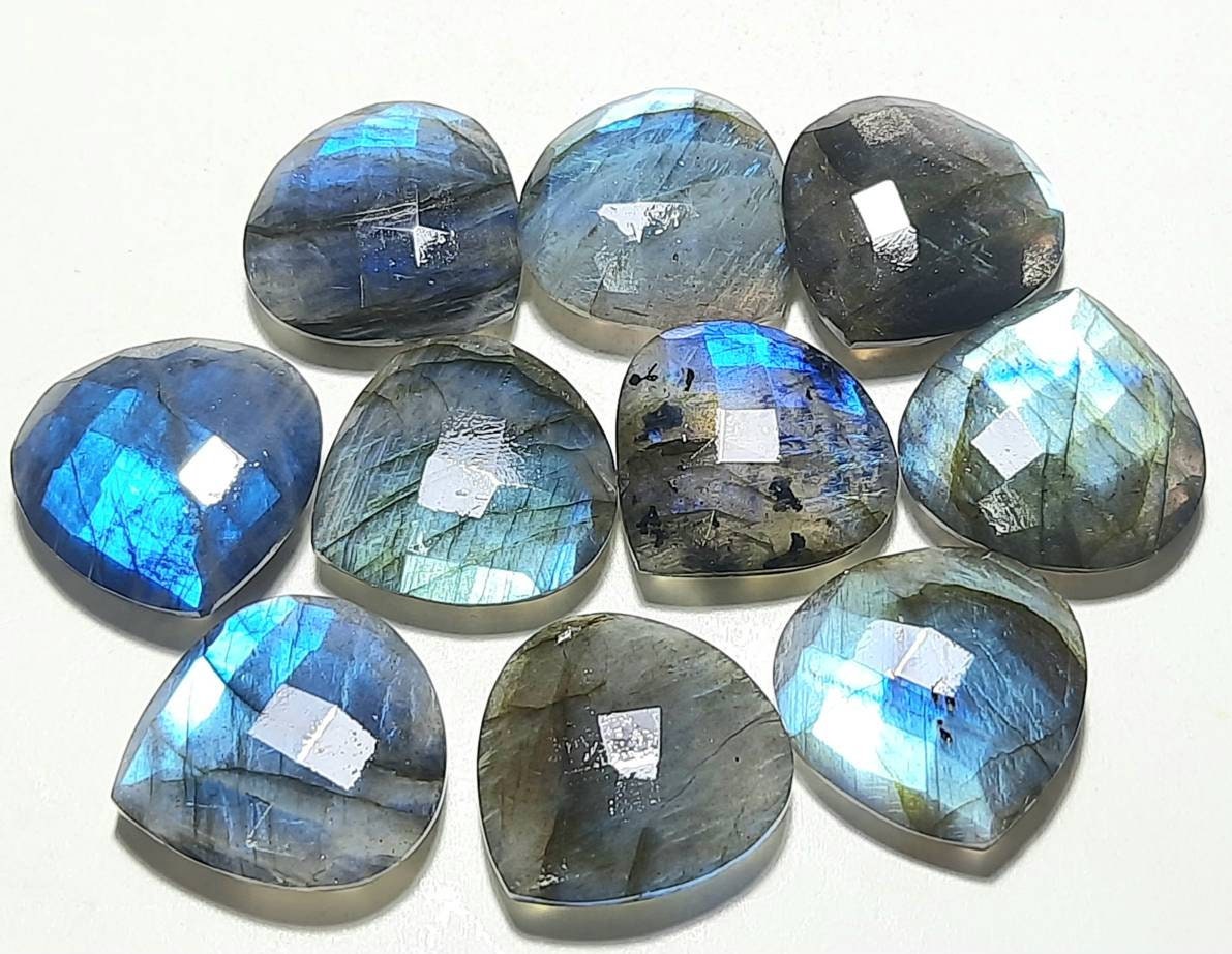 Aaa Labradorite Heart Gemstone: Checkerboard Cut, Jewelry Making (10x10 To 15x15mm)