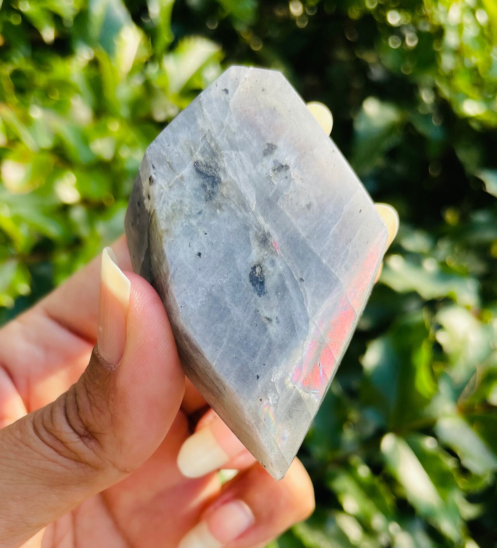 Flashy Labradorite Palm Stone: Natural Polished Crystal (69.8g)