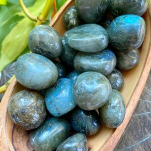 Labradorite Tumbled Stone , Rainbow Flash , Natural Gemstone Crystal Labradorite Tumbled Stone , Rainbow Flash , Natural Gemstone Crystal