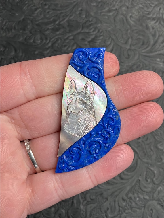 German Shepherd Dog Carved Mother Of Pearl Set In Lapis Lazuli Cabochon