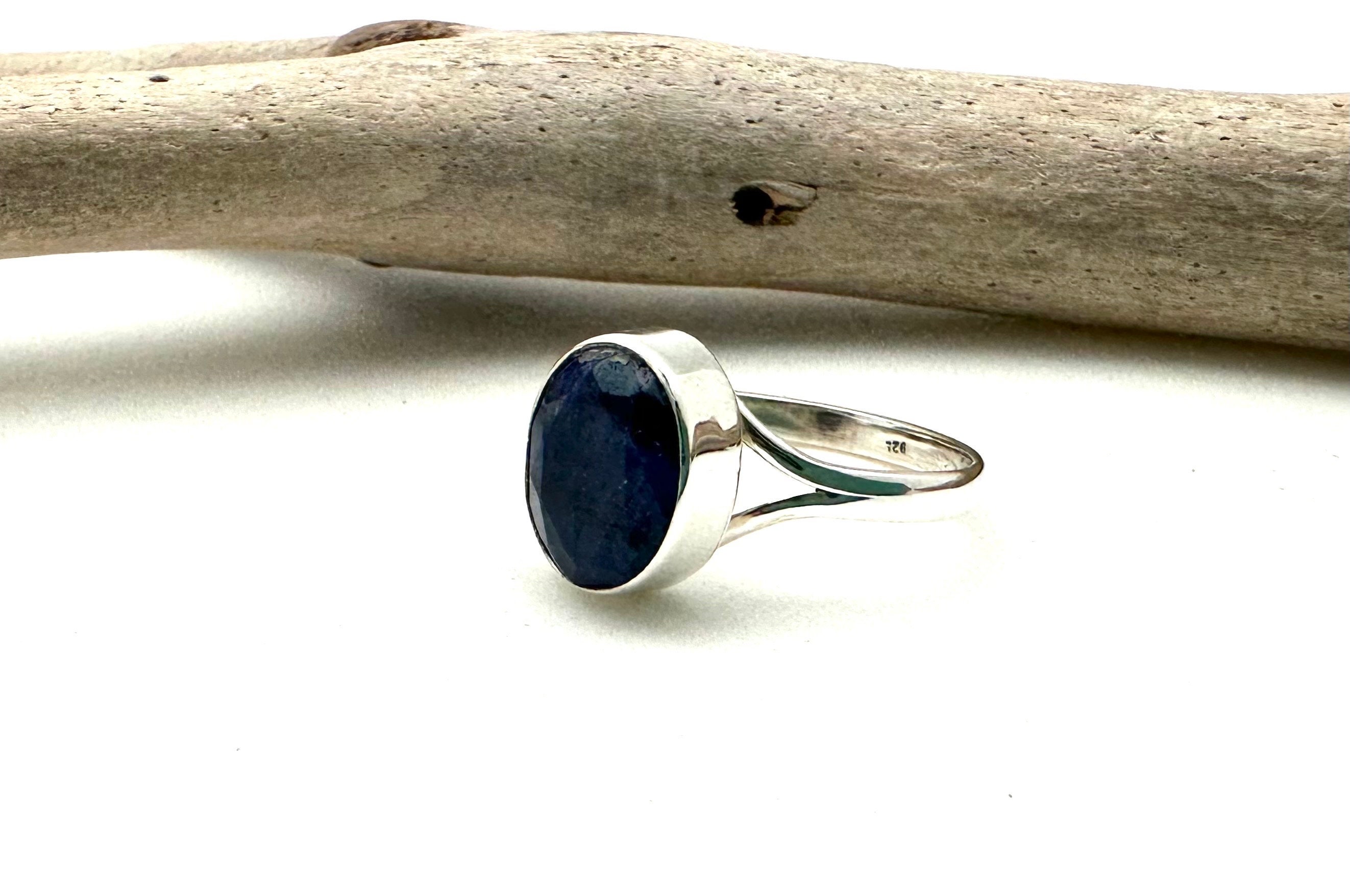 Oval Lapis Lazuli Ring, Minimalist Sterling Silver, Size 6-10 Oval Lapis Lazuli Ring, Minimalist Sterling Silver, Size 6-10