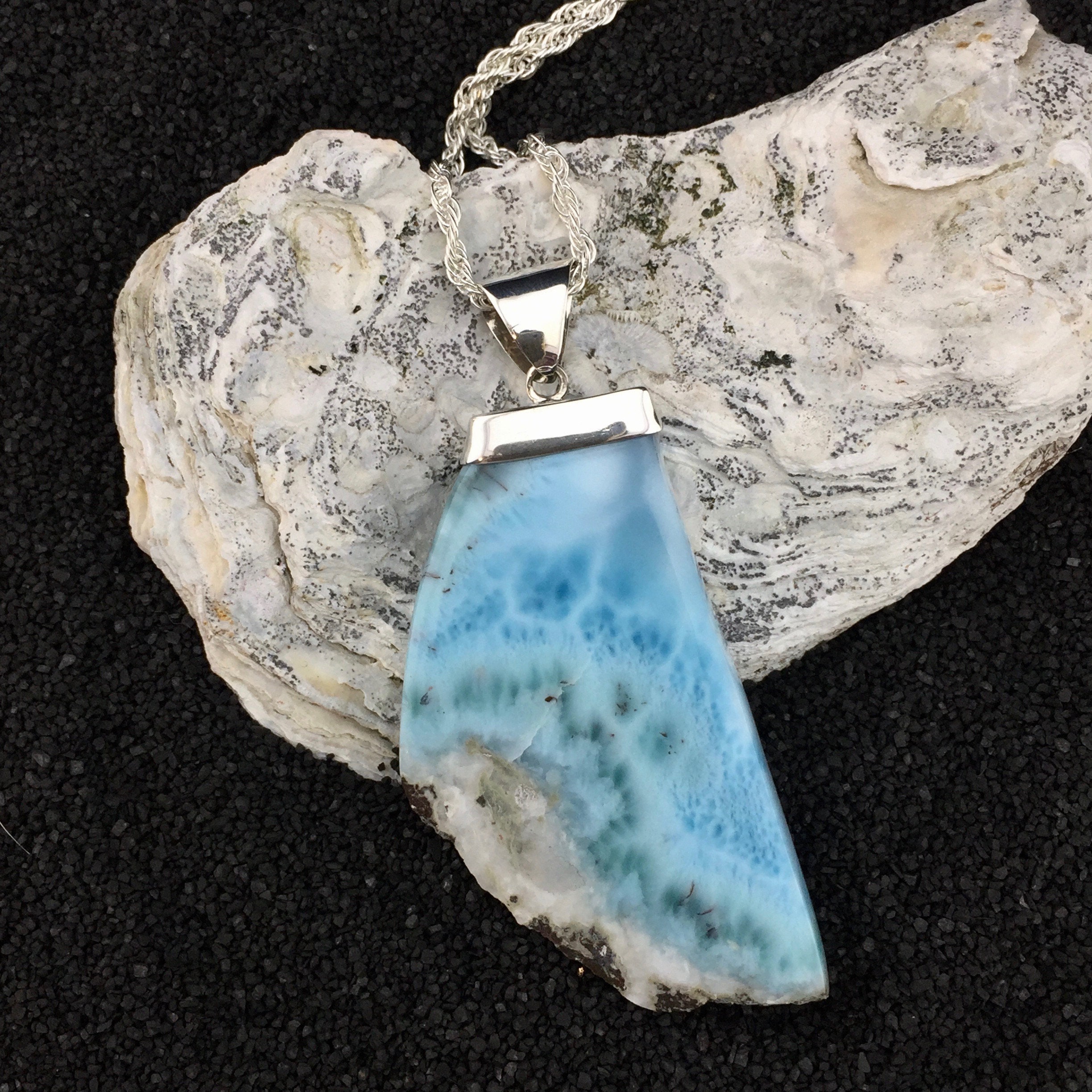 Stunning! Bávaro Rough-polish Larimar And Sterling Silver Pendant (4-12) Stunning! Bávaro Rough-polish Larimar And Sterling Silver Pendant (4-12)