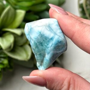 Larimar Freeform | 11g | - #18 (polished Blue Crystal Chunk, Throat Chakra, Healing Stone, Peace)