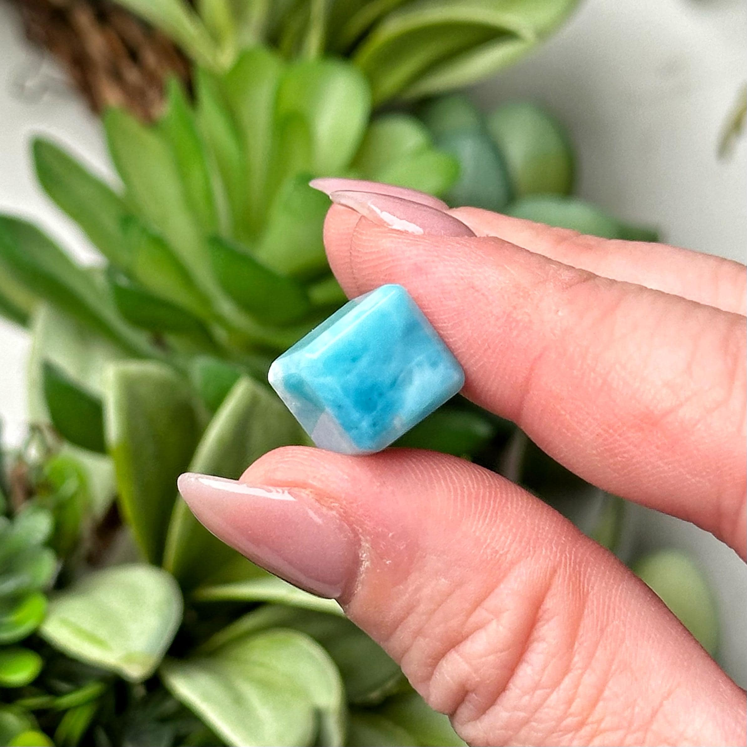 Mini Larimar Cube | 3g | - #11 (polished Blue Crystal Carving, Throat Chakra, Peace, Ocean) Mini Larimar Cube | 3g | - #11 (polished Blue Crystal Carving, Throat Chakra, Peace, Ocean)