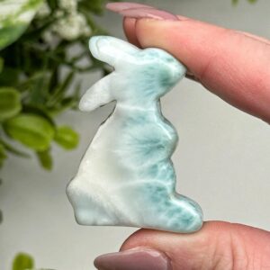 Larimar Rabbit | 24g | - #2 (polished Blue Crystal Carving, Throat Chakra, Peace, Ocean)