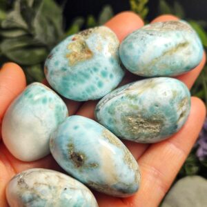 Larimar Tumbled Stone, 1-1.5" - Blue Pectolite Palmstone Crystal