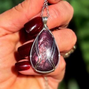 Lepidolite Necklace in sterling silver - AAA grade - for Calming Stress & Anxiety Lepidolite Necklace in sterling silver - AAA grade - for Calming Stress & Anxiety