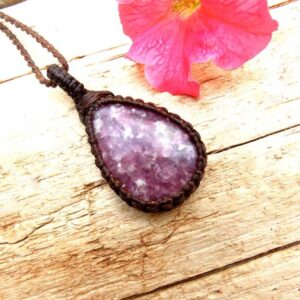 Lepidolite Necklace, Lepidolite pendant, Macrame jewelry, Mom Gift, everyday necklace, macrame necklace, gift for her, purple gemstone