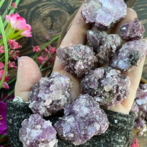 Lepidolite, Raw Lepidolite, Qty. 1