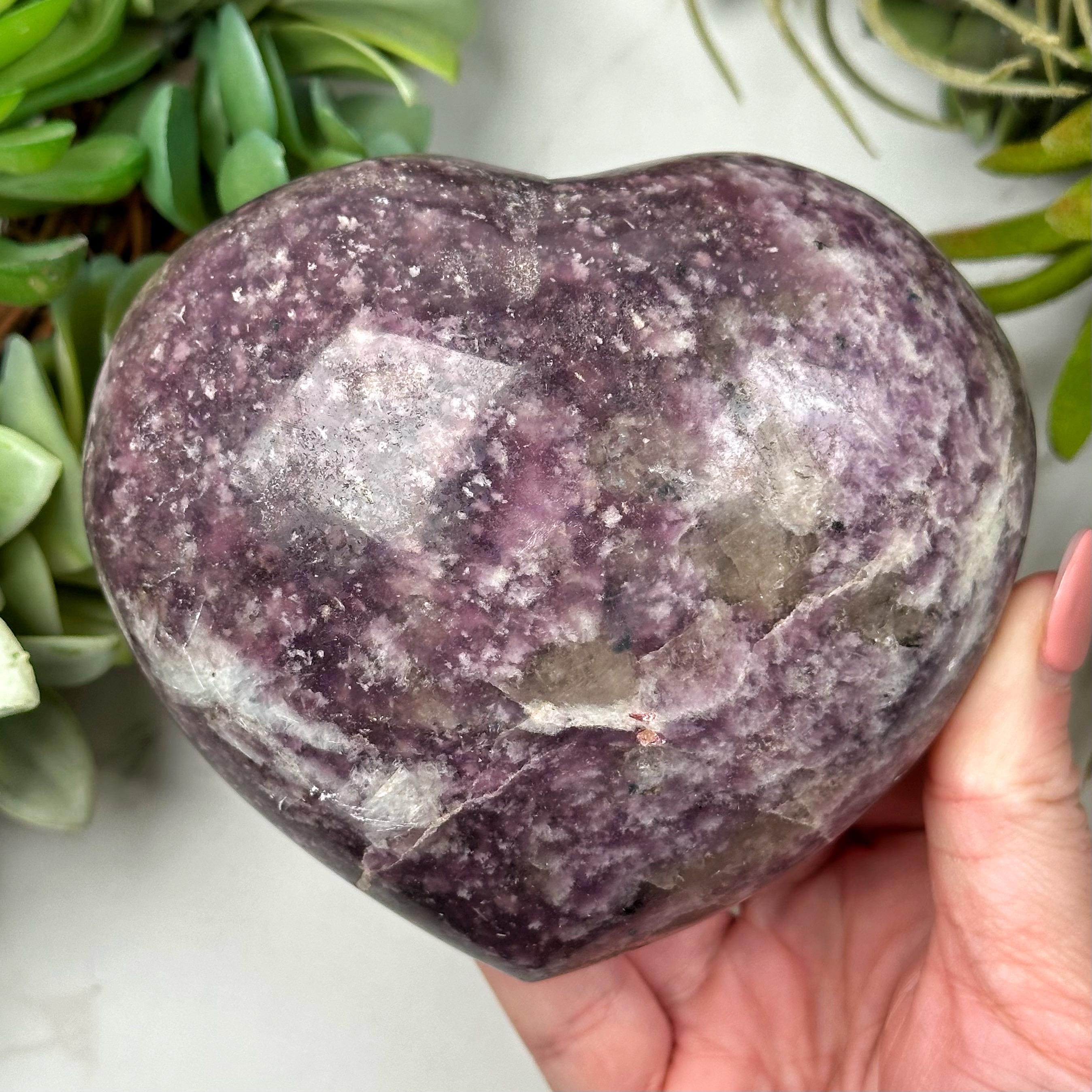 Lepidolite Heart | 679g | - #3 (polished Purple Crystal Carving, Crown Chakra, Healing Stone, Intuition)