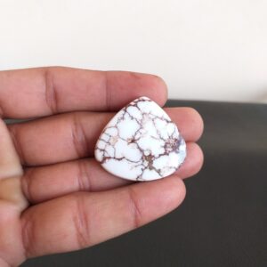 Wild Horse Magnesite Heart Cabochon: Natural Stone, 48.1 Carat (35x32x6 MM