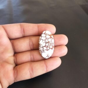 Wild Horse Magnesite Cabochon: Oval Gemstone for Pendant (37x21x6 MM, 37.5 Carat)