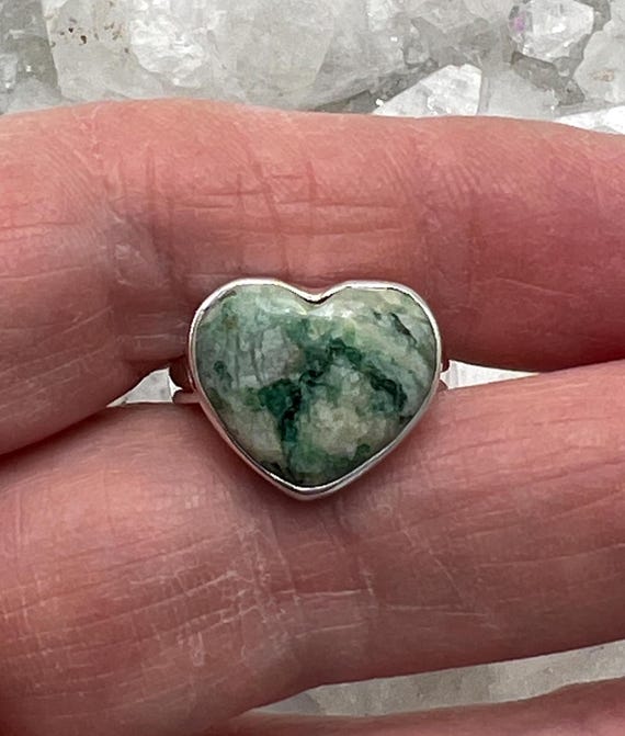 Magnesite With Fuchsite Heart Ring, Size 5 1/2 Magnesite With Fuchsite Heart Ring, Size 5 1/2