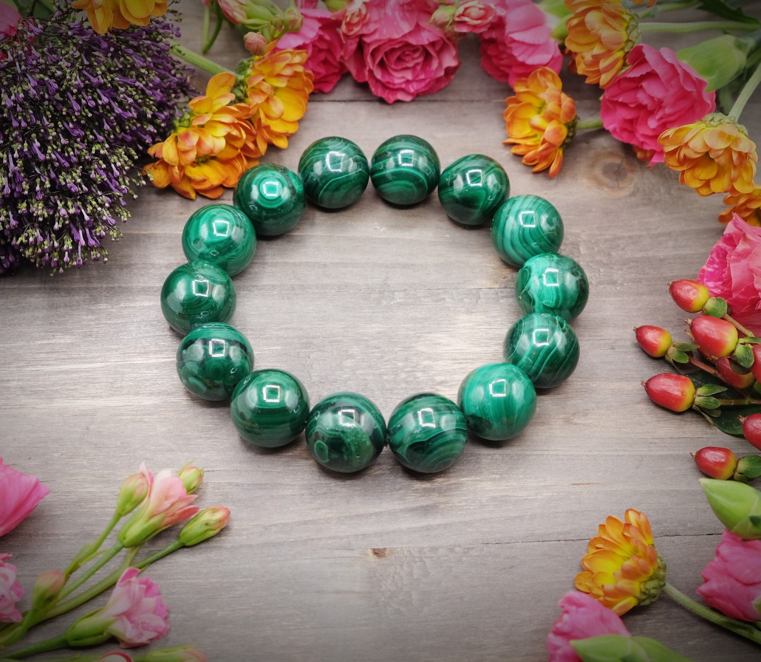 12mm, 15mm Aaa Malachite Polished Stretch Bracelet