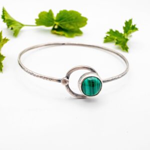 Hammered Sterling Silver Cuff Bracelet: Malachite Stone, Oxidized Finish Hammered Sterling Silver Cuff Bracelet: Malachite Stone, Oxidized Finish