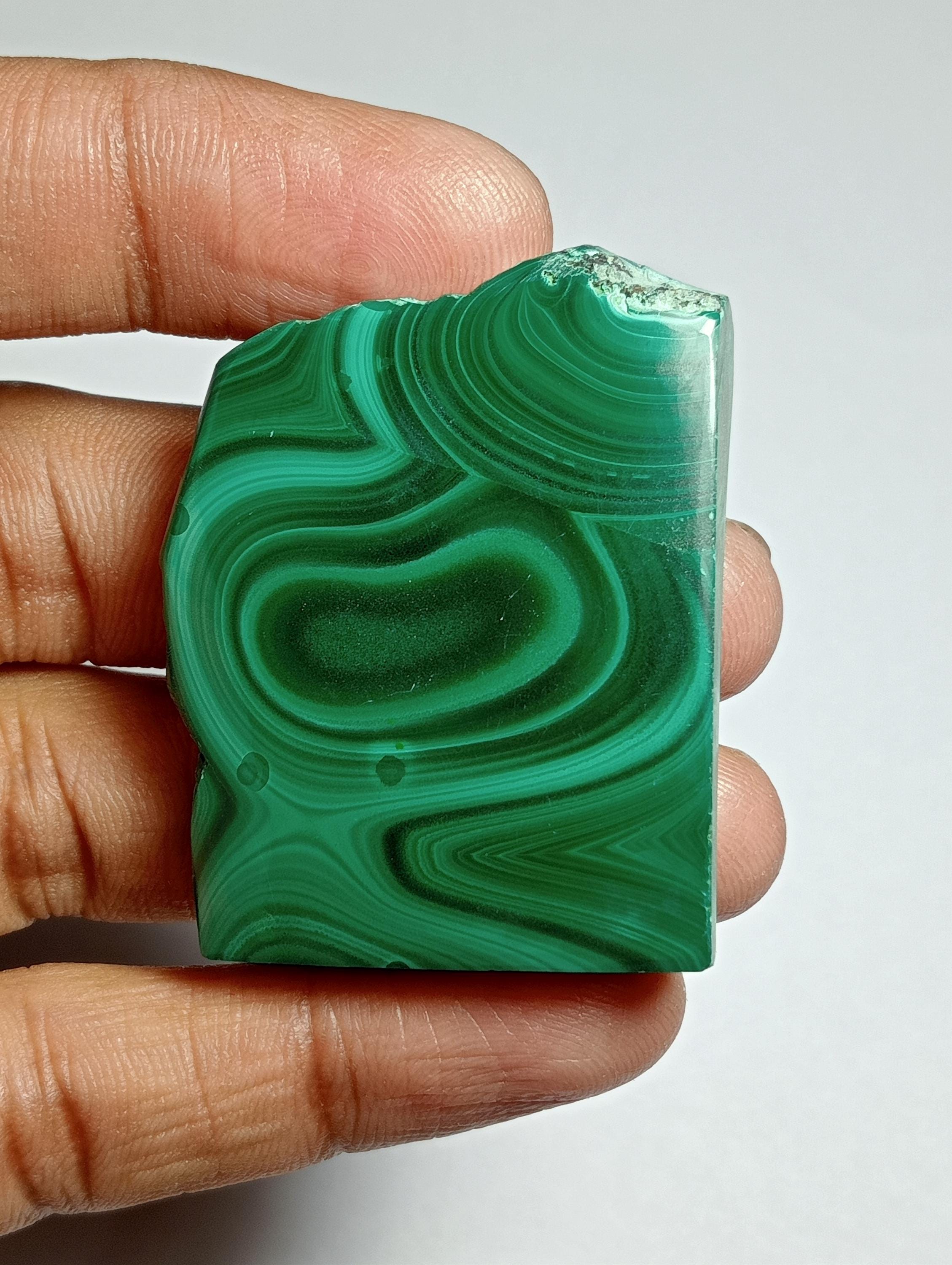 Malachite Slice Cabochon: 204cts Loose Gemstone Malachite Slice Cabochon: 204cts Loose Gemstone