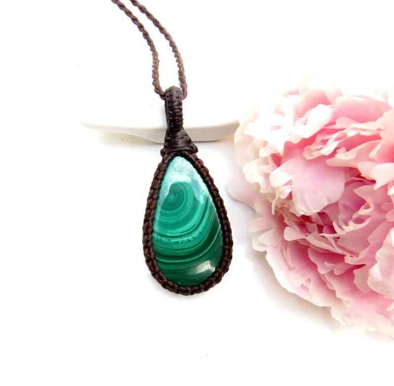 Malachite Macrame Necklace, Gift Ideas For The Capricorn, Christmas Gift Ideas, Gift Ideas For The Globe Trotter, Gemstone Necklace