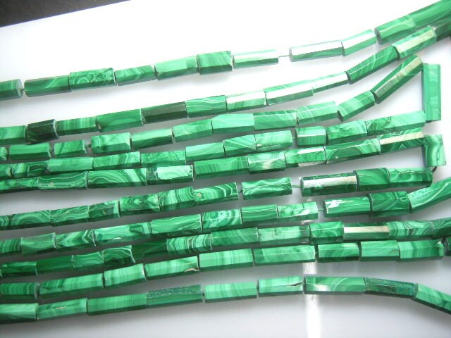 Aaa Natural Malachite Faceted Tube Beads - 14" Strand (12-15mm) Aaa Natural Malachite Faceted Tube Beads - 14" Strand (12-15mm)