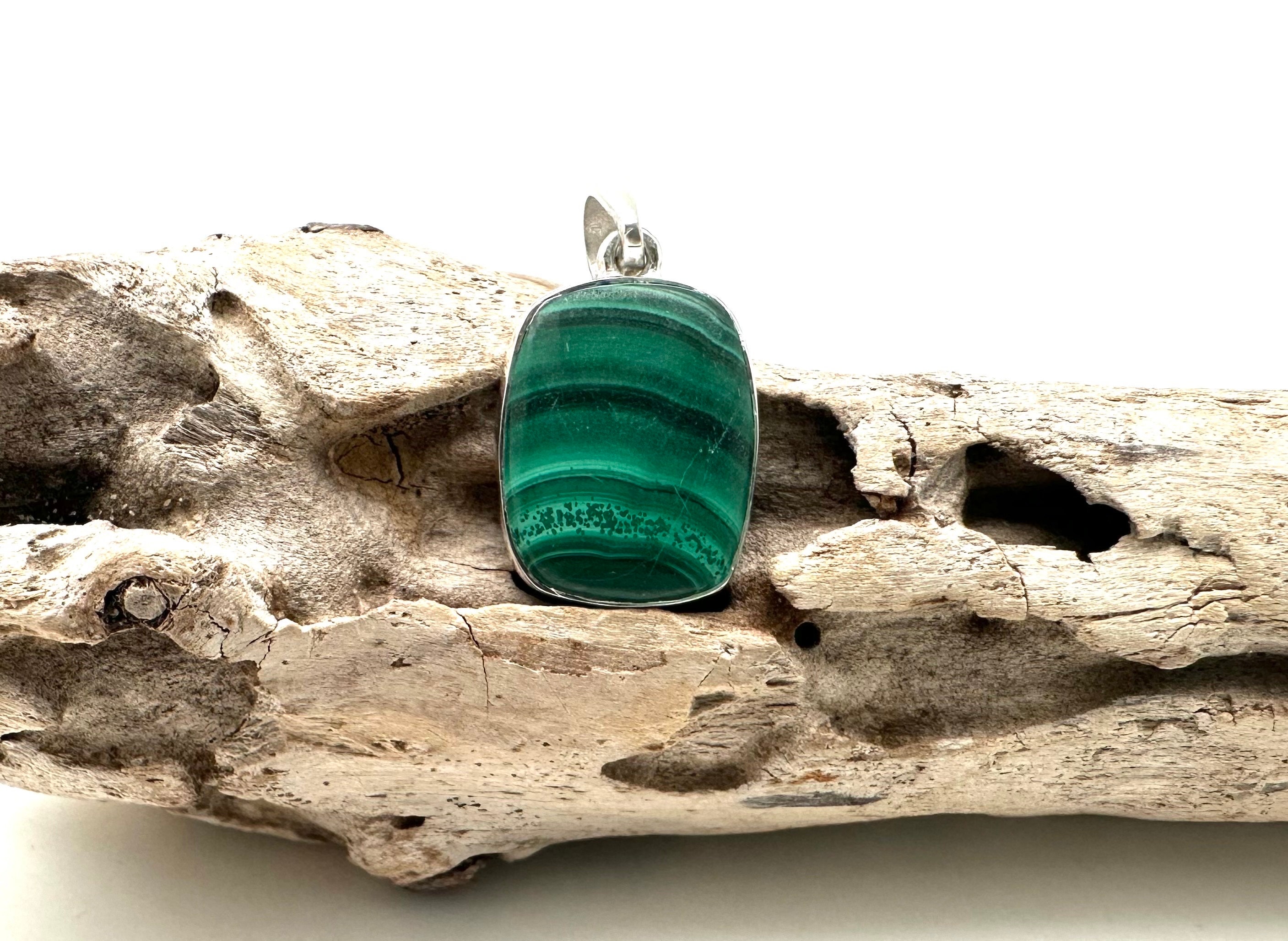 Square Green Malachite Pendant – Sterling Silver, Natural Stone (15mm)