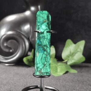 Natural Green Malachite Cylindrical Tower