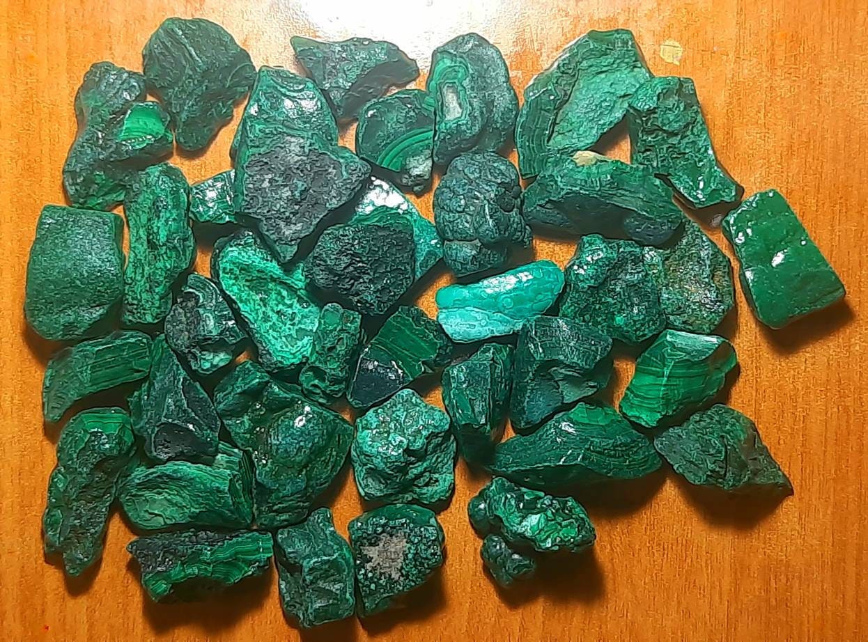 Natural Malachite Big Size Rough Gemstone,malachite Slices,malachite Specimens,malachite Raw Material,malachite Rough For Jewelry Making.