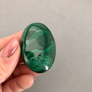 Malachite Crystal Palm Stone (1 15/16"+) For Empath Energetic Protection, Metaphysical Crystals, Prosperity, Transformation, Psychic Visions