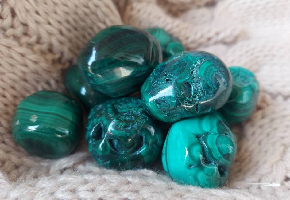 Malachite Tumbled Crystal / Luck & Abundance Stone, Witchy Meditation Supplies, Altar, Ritual Crystals