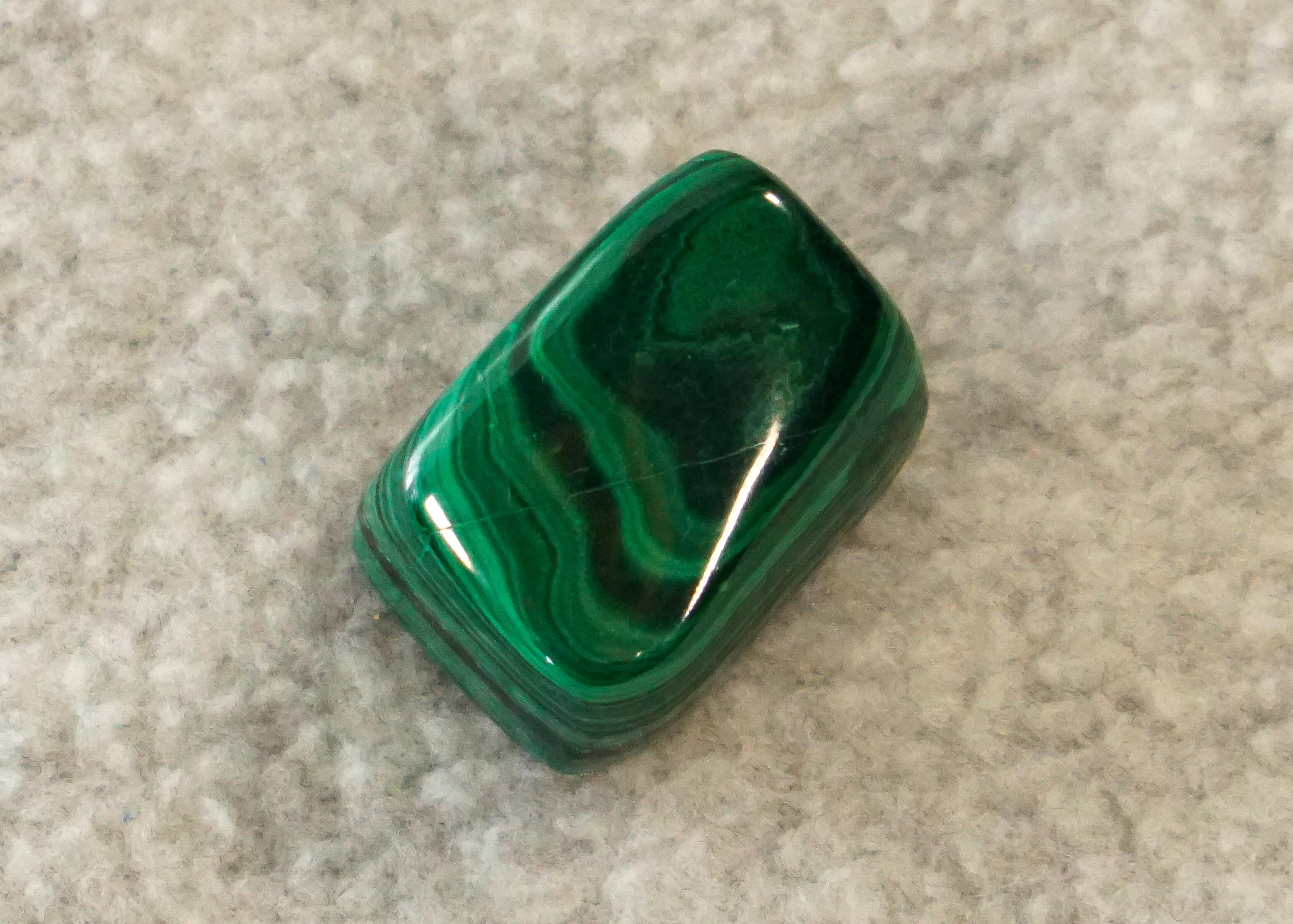 Malachite Tumbled Crystal, Medium Malachite Stone
