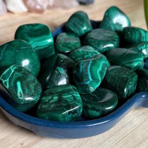 Natural Dark Green Malachite Tumbled Stones: Transformation Crystal Natural Dark Green Malachite Tumbled Stones: Transformation Crystal