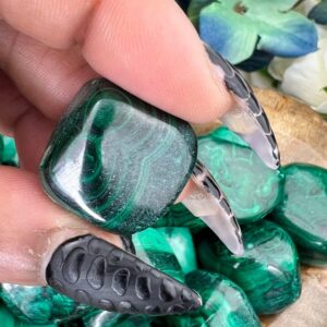Small malachite tumble stone - tumbled malachite - malachite tumbled stone - polished malachite pebble - high quality malachite pocket palm Small malachite tumble stone - tumbled malachite - malachite tumbled stone - polished malachite pebble - high quality malachite pocket palm