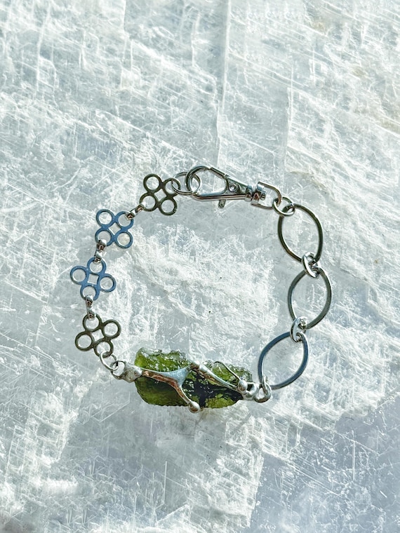 Genuine Moldavite Bracelet: Cosmic Green Crystal, 2.9g Meteorite