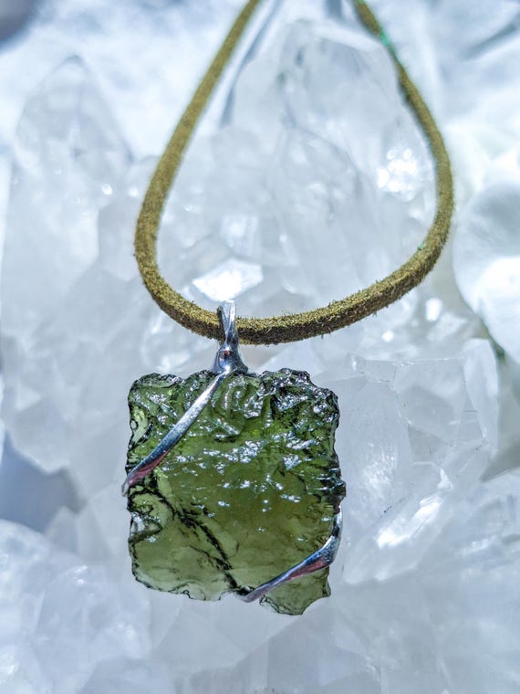 Genuine Moldavite Pendant: Czech Meteorite (4 G)