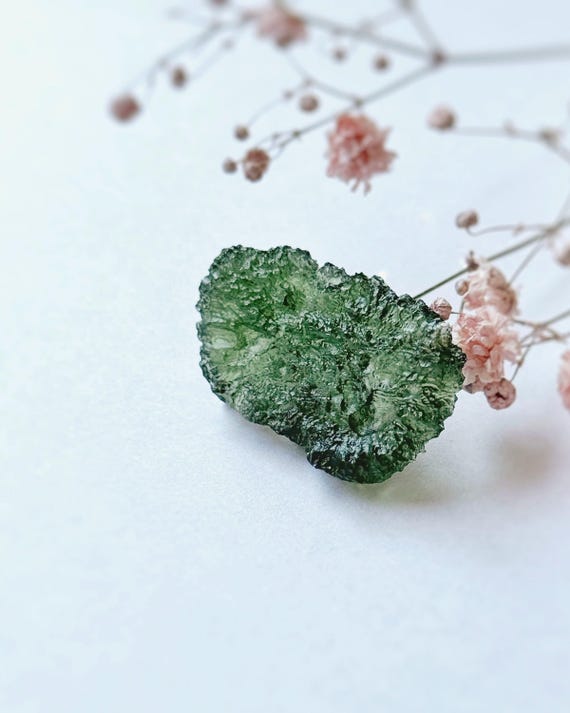 Rough Moldavite Crystal: 3.97g Certified Green Tektite Meteorite Rough Moldavite Crystal: 3.97g Certified Green Tektite Meteorite