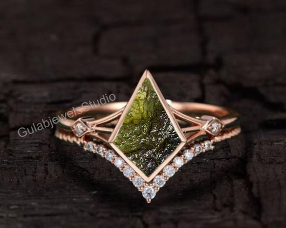 Raw Moldavite Gemstone Ring, Sterling Silver, Celestial Jewelry Raw Moldavite Gemstone Ring, Sterling Silver, Celestial Jewelry