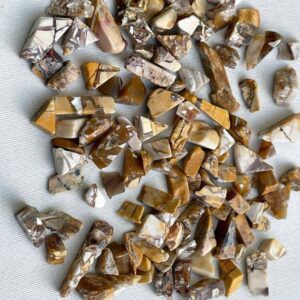 Brecciated Mookaite Inlay Chips: Tumbled & Polished, 30g Packet