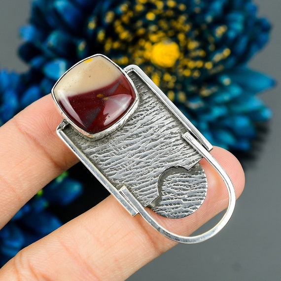 Elegant Mookaite Pendant: 925 Sterling Silver Gemstone Jewelry