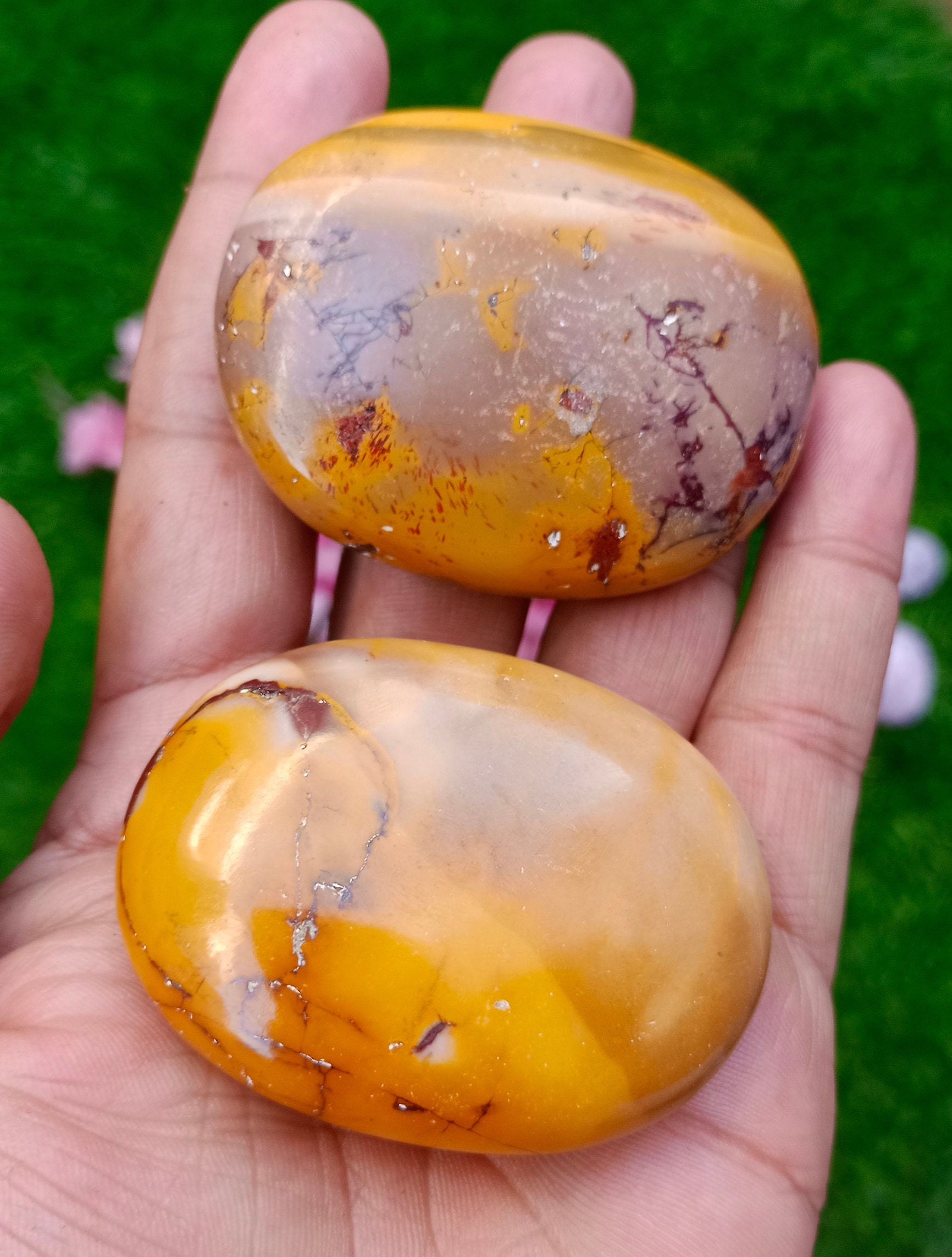 Mookaite Jasper Palm Stone: Reiki Healing Chakra Crystal