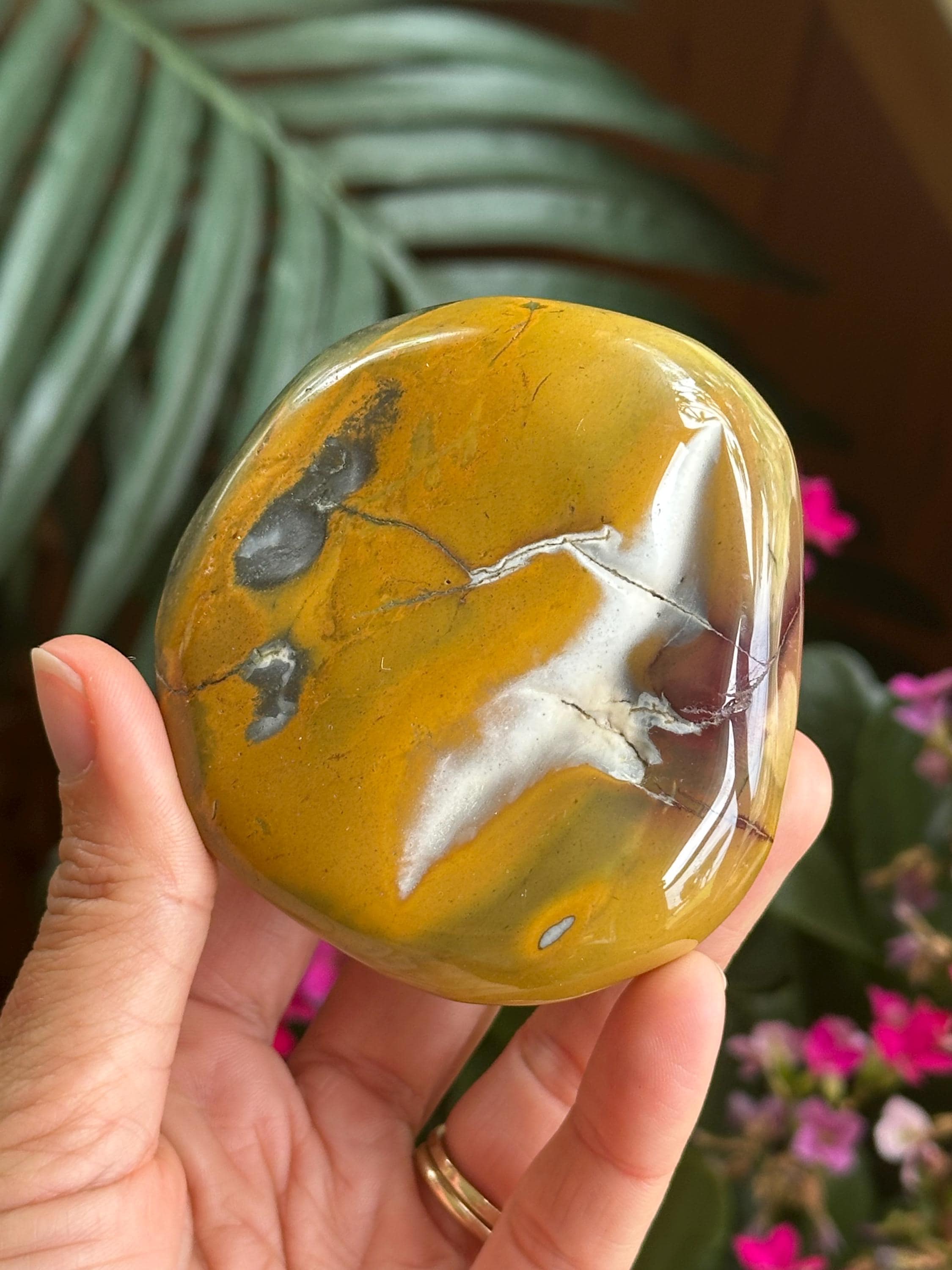 Xl Mookaite Palmstone, Big Heavy Palm Stone Xl Mookaite Palmstone, Big Heavy Palm Stone