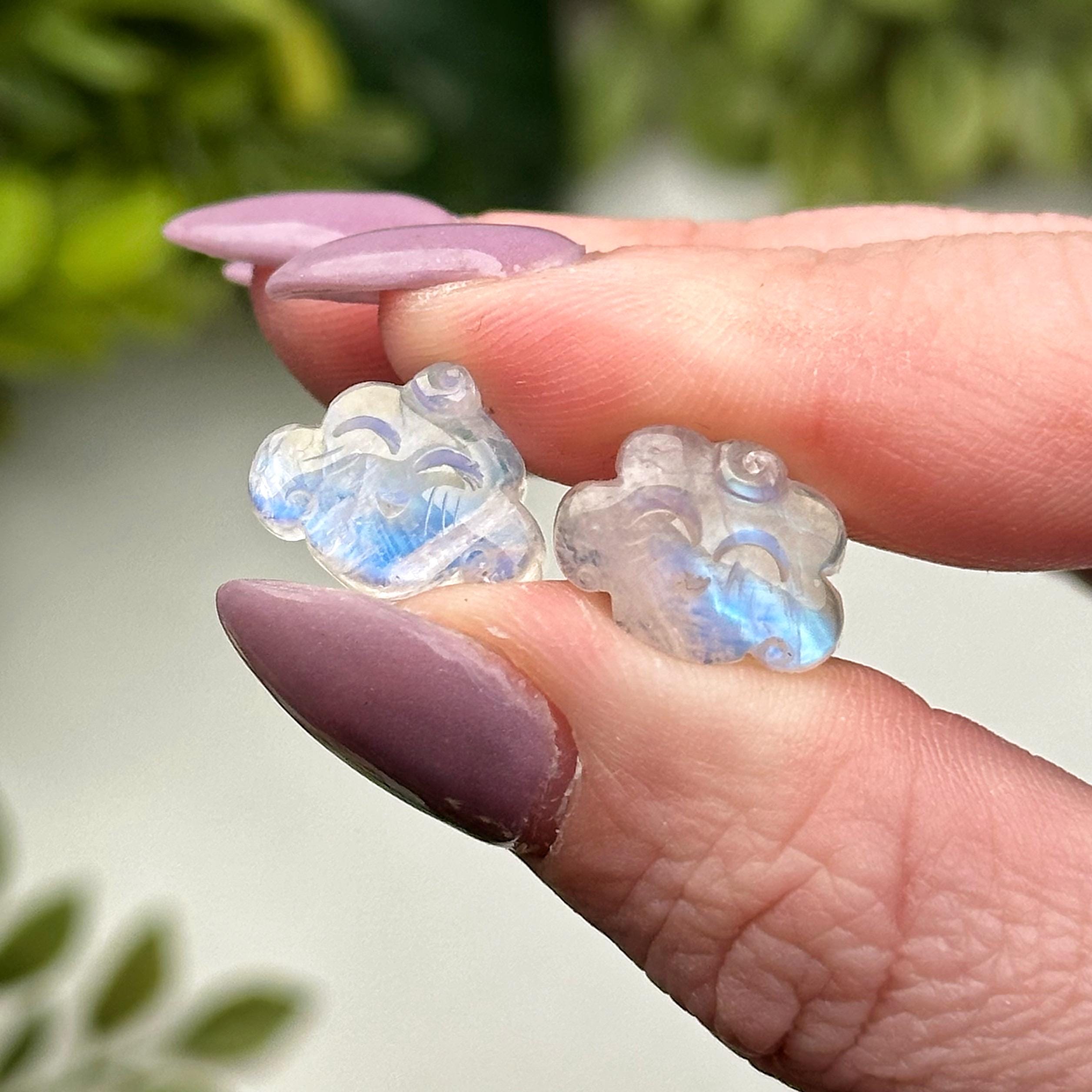 Moonstone Mini Happy Cloud | Xxs, Xs | - No. 933 (polished White Crystal Carving, Crown Chakra)