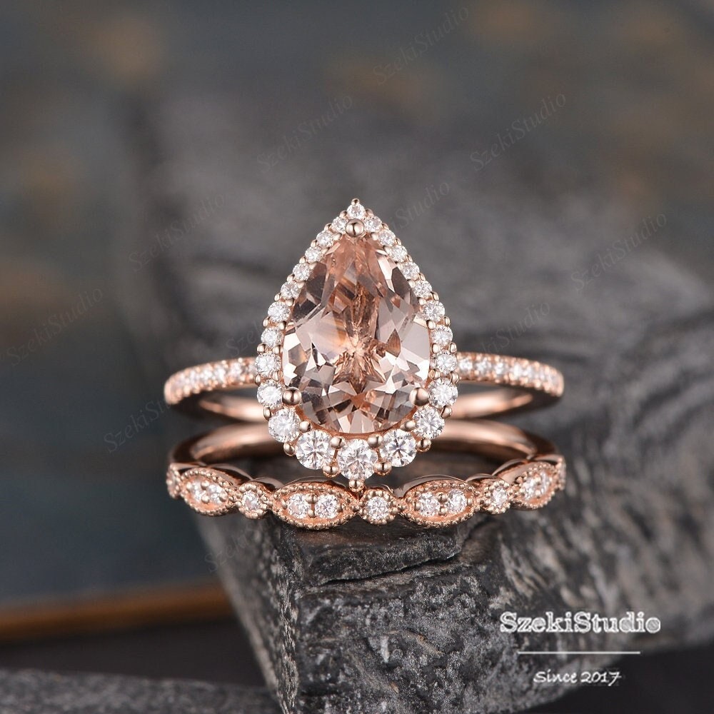 3.5ct Pear Cut Morganite Engagement Ring Set Pear Shaped Wedding Ring Rose Gold Bridal Set Tear Drop Halo Ring 8x12mm Peachy Morganite Ring