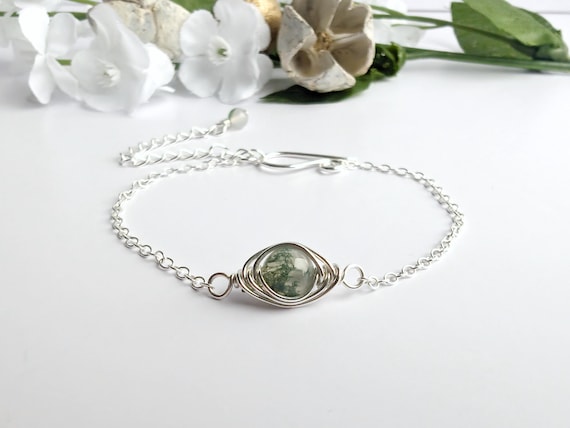 Moss Agate Dainty Sterling Silver Bracelet, Stacking Bracelet, 925 Sterling Silver, Green Stacking Bracelet, Green Gemstone Jewelry