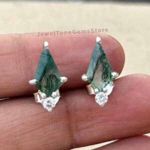 Kite Moss Agate Stud Earrings: 925 Sterling Silver Woodland Leaf Gemstone