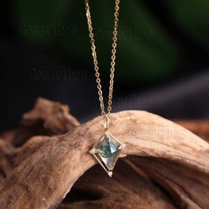 18k Gold Kite Moss Agate Necklace, Elegant Green Gemstone Pendant 18k Gold Kite Moss Agate Necklace, Elegant Green Gemstone Pendant
