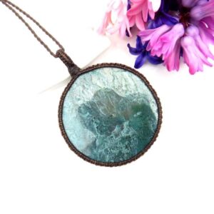 Green Moss Agate Macrame Necklace: Boho Gemstone Pendant Green Moss Agate Macrame Necklace: Boho Gemstone Pendant